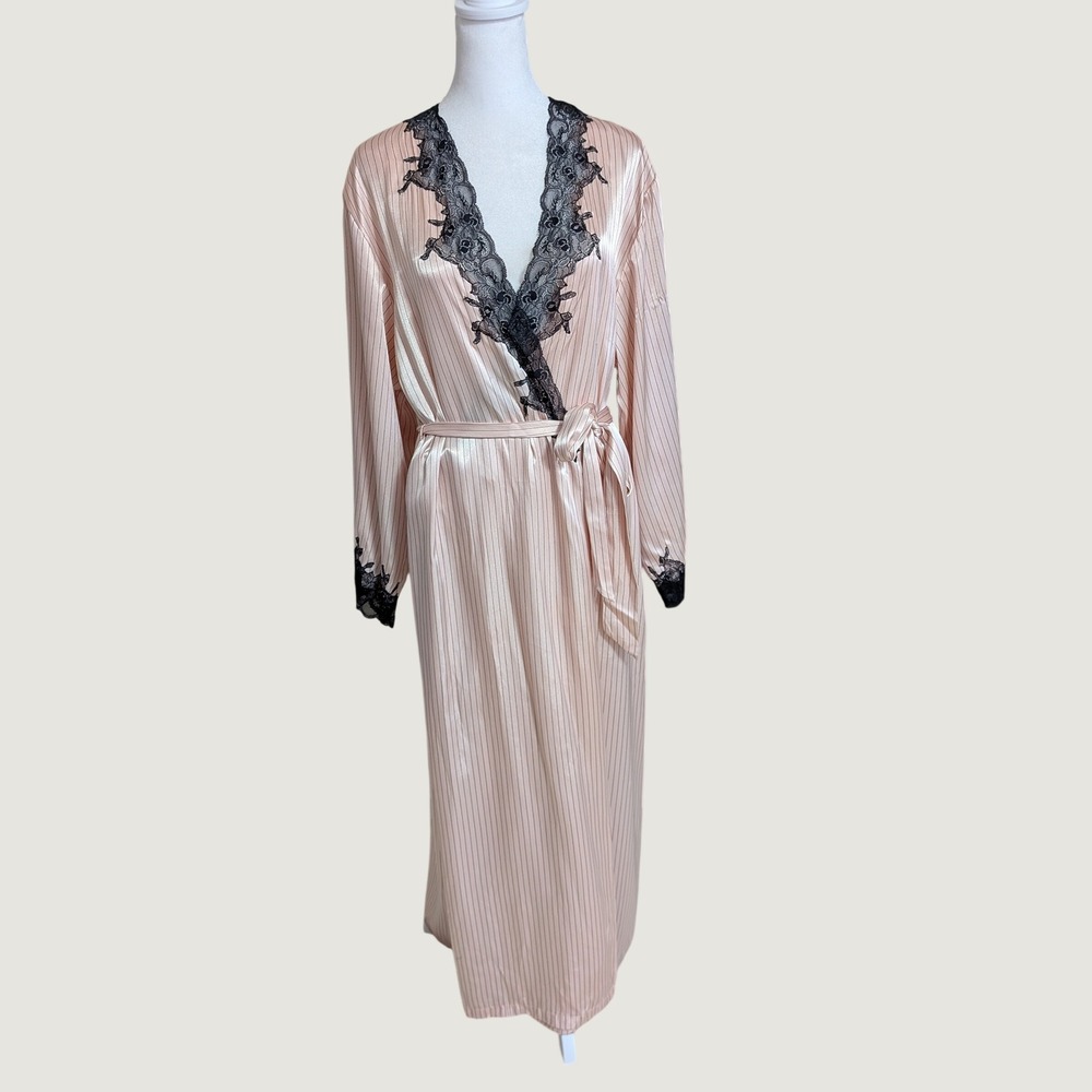 Jones New York Vintage Pink Pinstripe Satin Long Robe Black Lace Trim L/XL